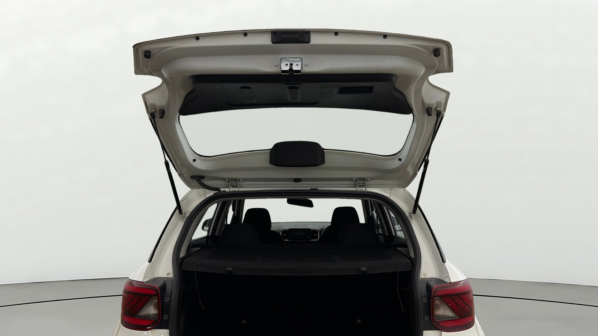 View 2021 Hyundai Venue S 1.2 Petrol Image 16 Used 2021 Hyundai Venue S 1.2 Petrol Image 16