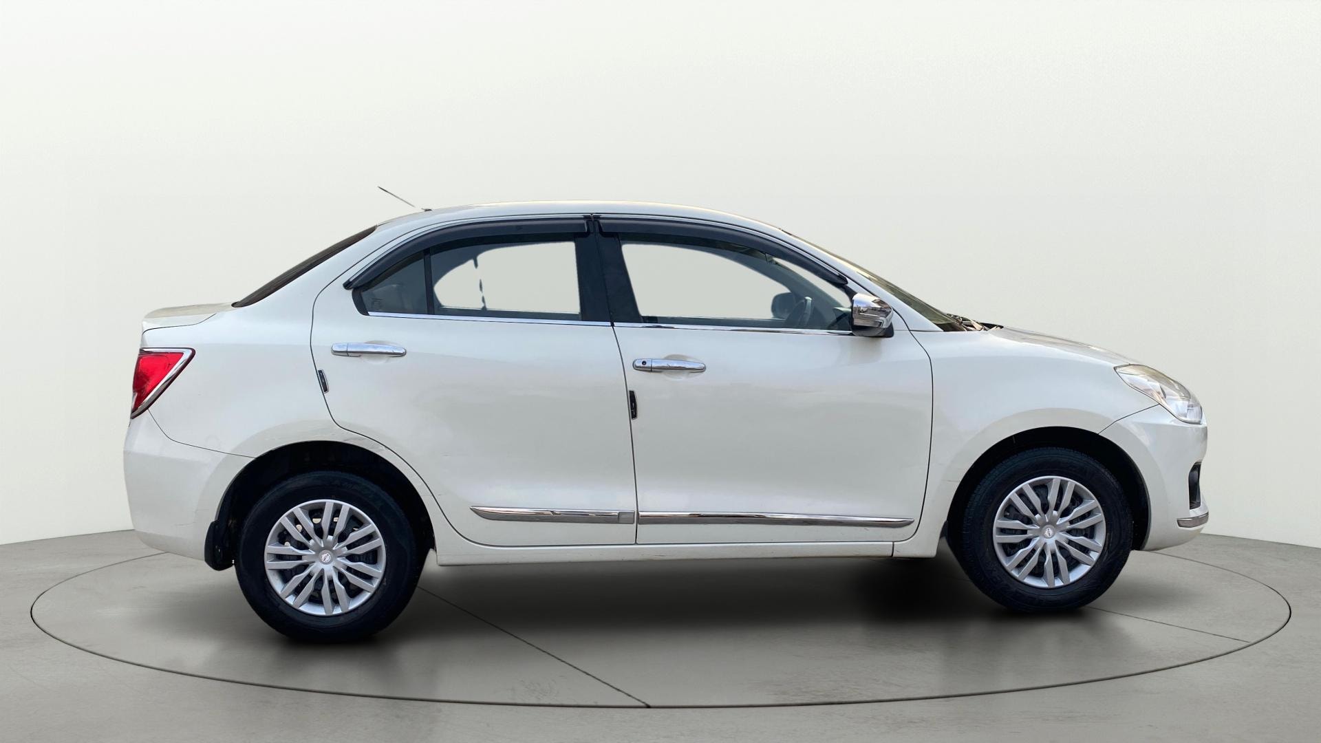 View 2020 Maruti Suzuki 1000 Base Variant Image 8 Used 2020 Maruti Suzuki 1000 Base Variant Image 8