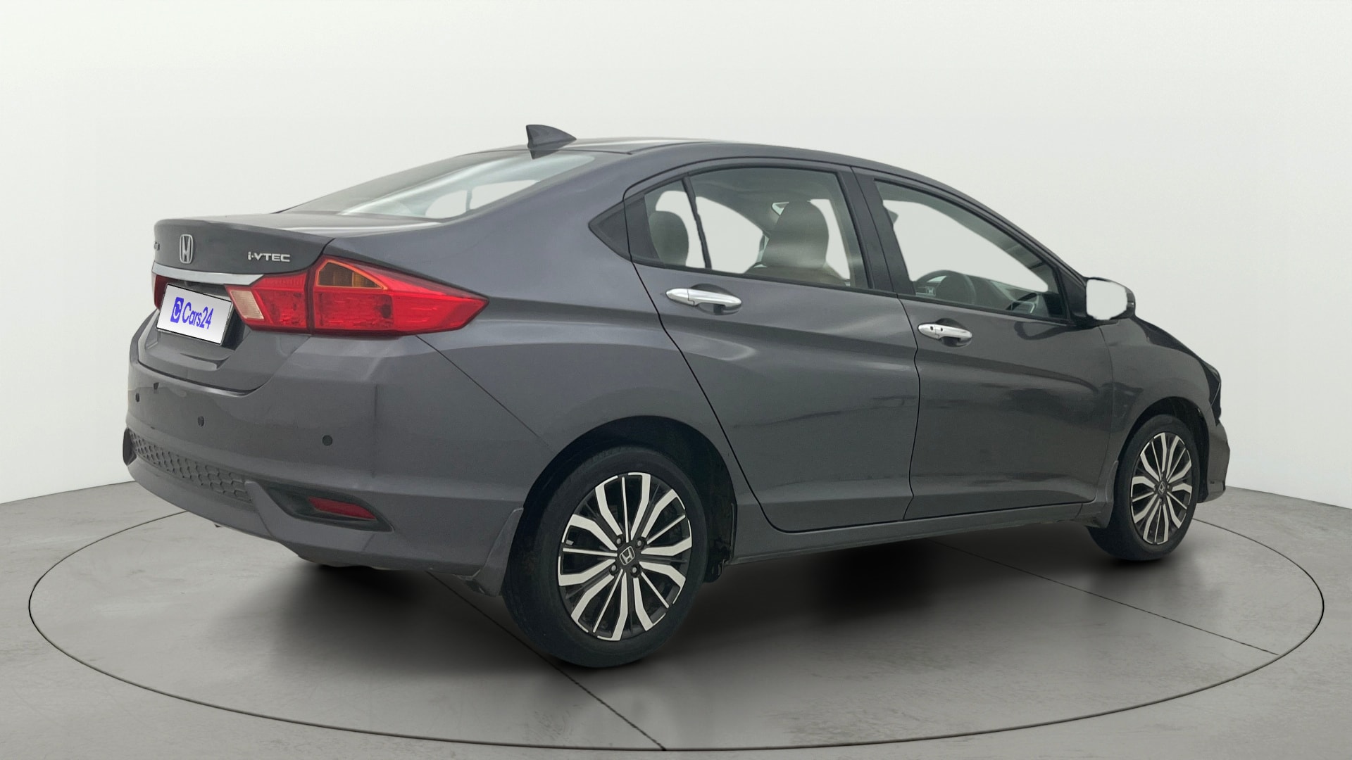 View 2017 Honda City ZX MT Diesel Anniversary Edition Image 45 Used 2017 Honda City ZX MT Diesel Anniversary Edition Image 45