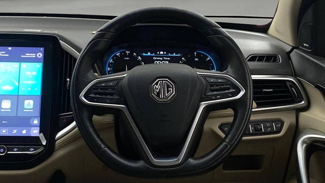 View MG Hector Image 21 Used MG Hector Image 21