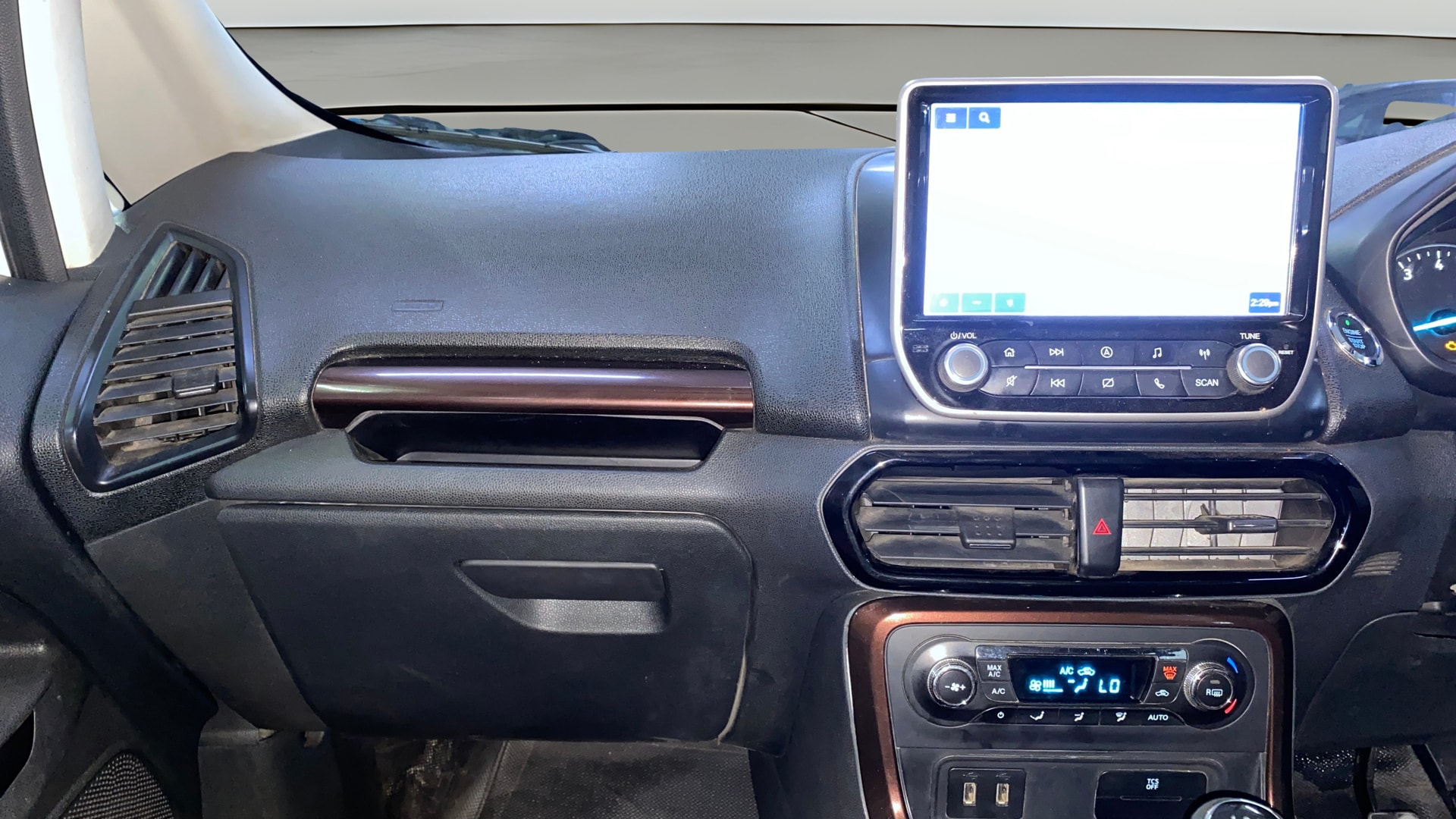 View 2019 Ford EcoSport 1.5 TDCi Diesel Ambiente BS IV Image 17 Used 2019 Ford EcoSport 1.5 TDCi Diesel Ambiente BS IV Image 17