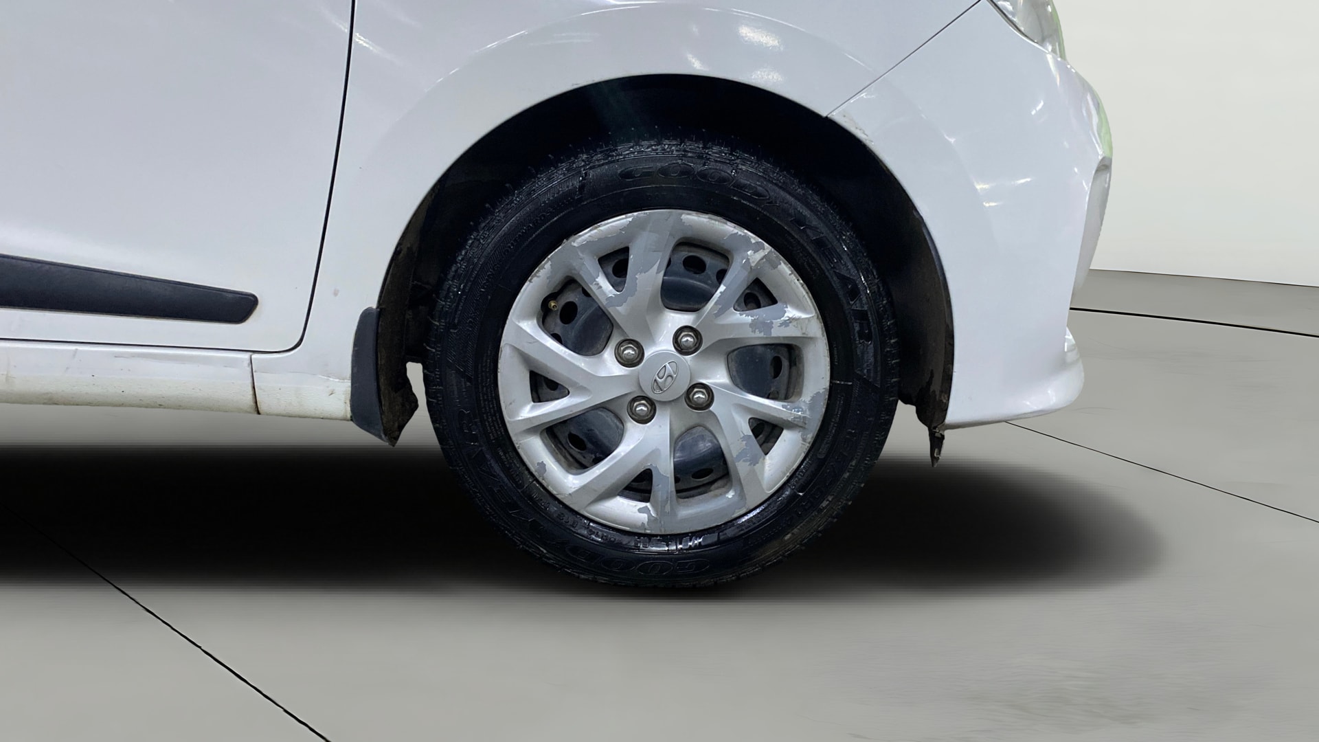 View 2019 Hyundai Grand i10 Magna 1.2 Kappa VTVT Image 39 Used 2019 Hyundai Grand i10 Magna 1.2 Kappa VTVT Image 39