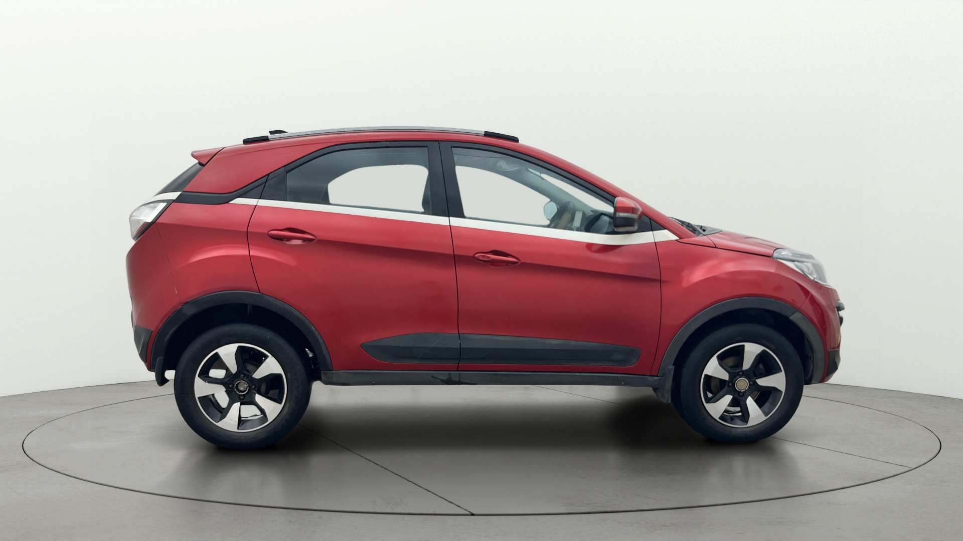 View 2019 Tata Nexon XZ Plus Diesel Image 8 Used 2019 Tata Nexon XZ Plus Diesel Image 8
