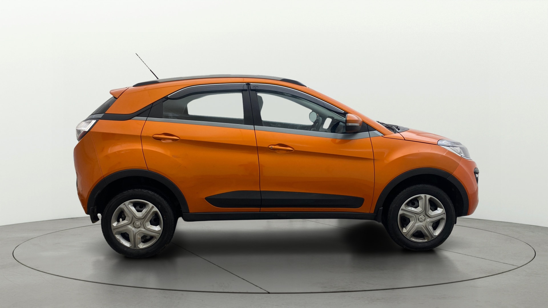 View 2020 Tata Nexon Revotron XT Plus Image 8 Used 2020 Tata Nexon Revotron XT Plus Image 8