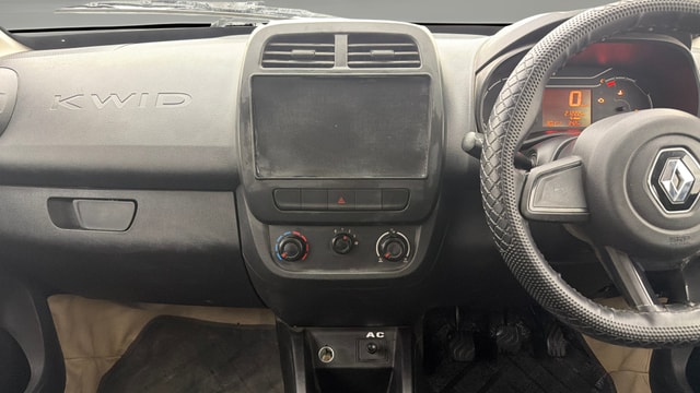 View Renault Kwid Image 17 Used Renault Kwid Image 17