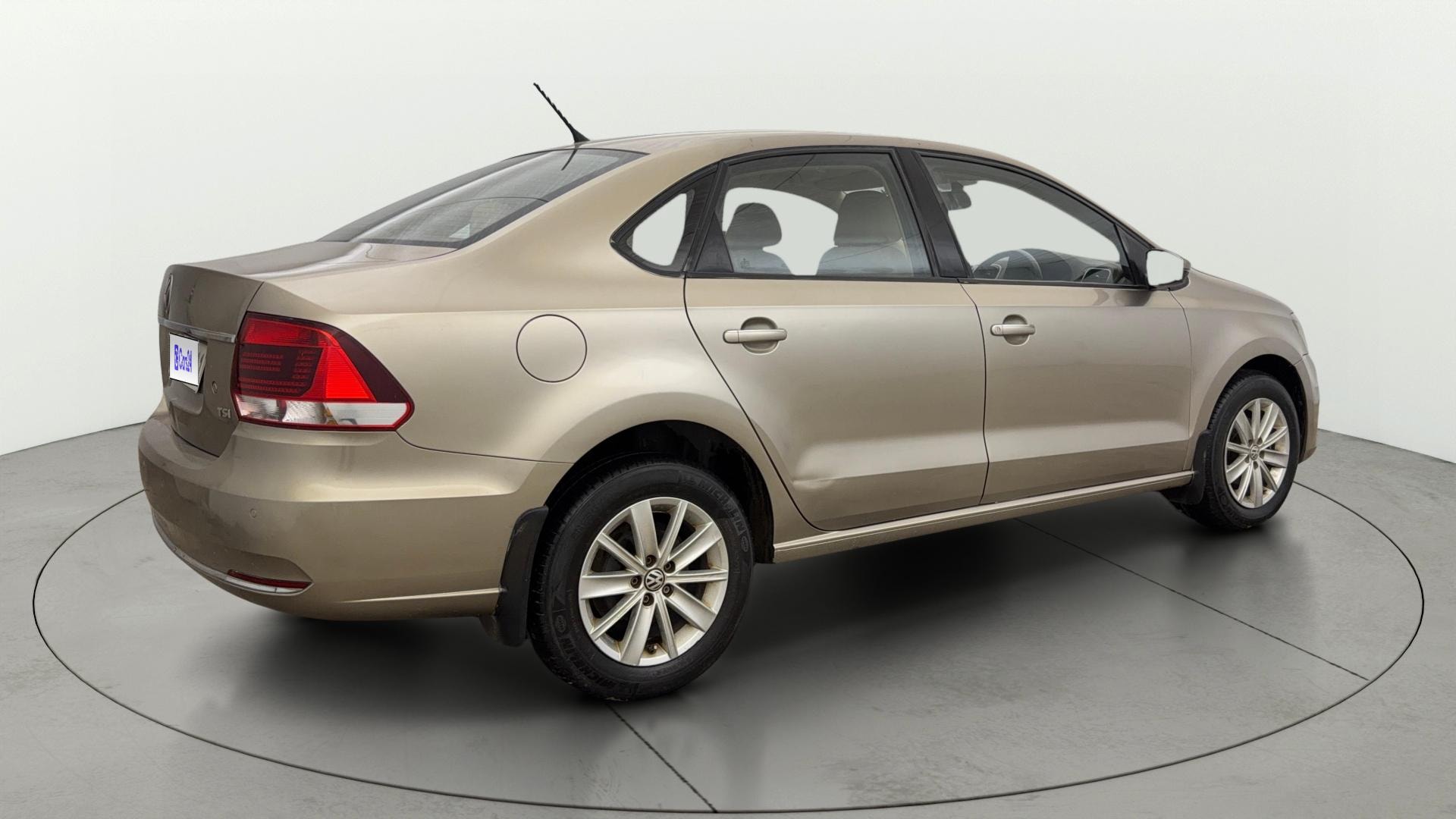 View 2015 Volkswagen Vento DSG Image 43 Used 2015 Volkswagen Vento DSG Image 43