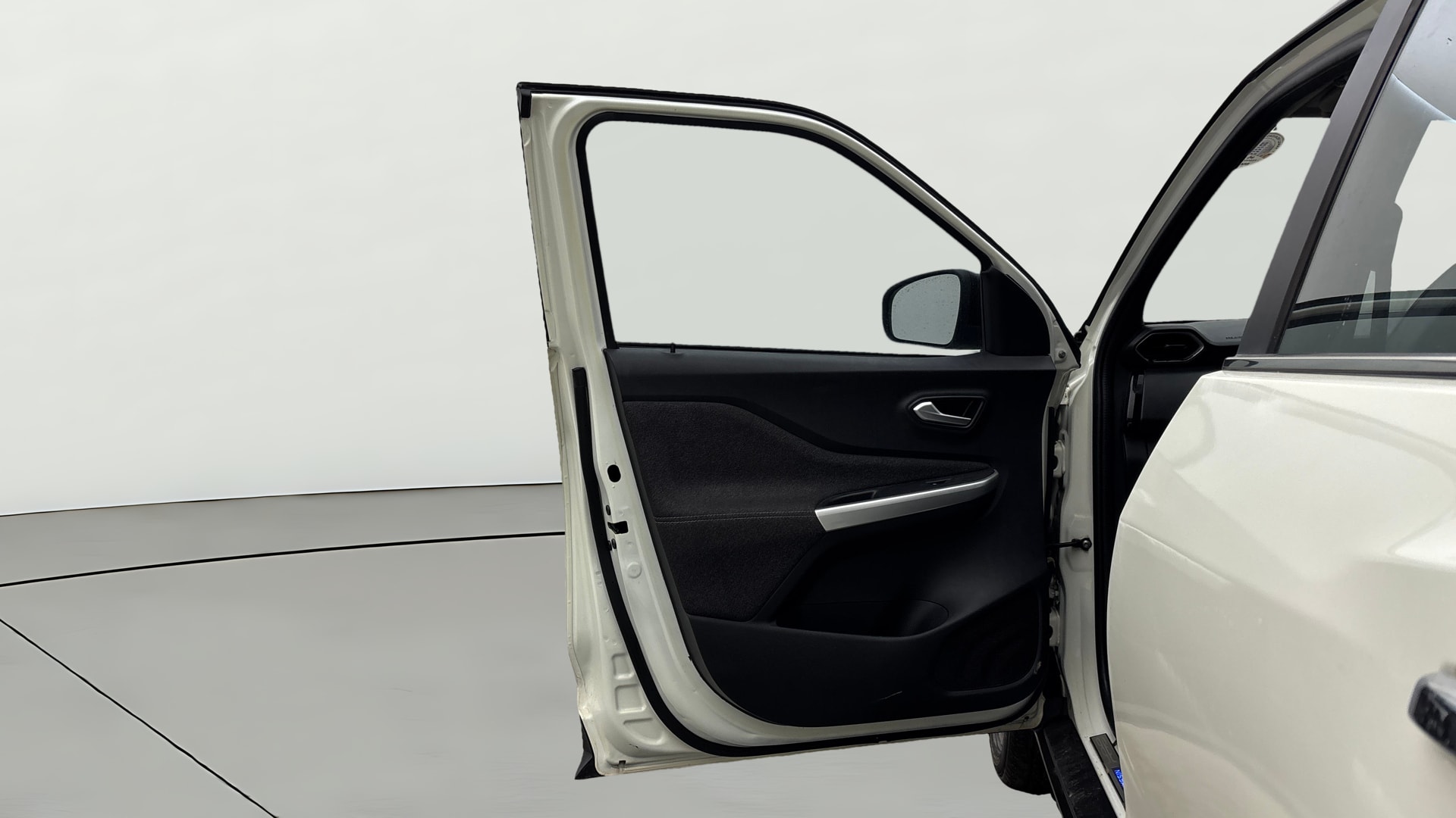 View 2022 Nissan Magnite XE Image 31 Used 2022 Nissan Magnite XE Image 31
