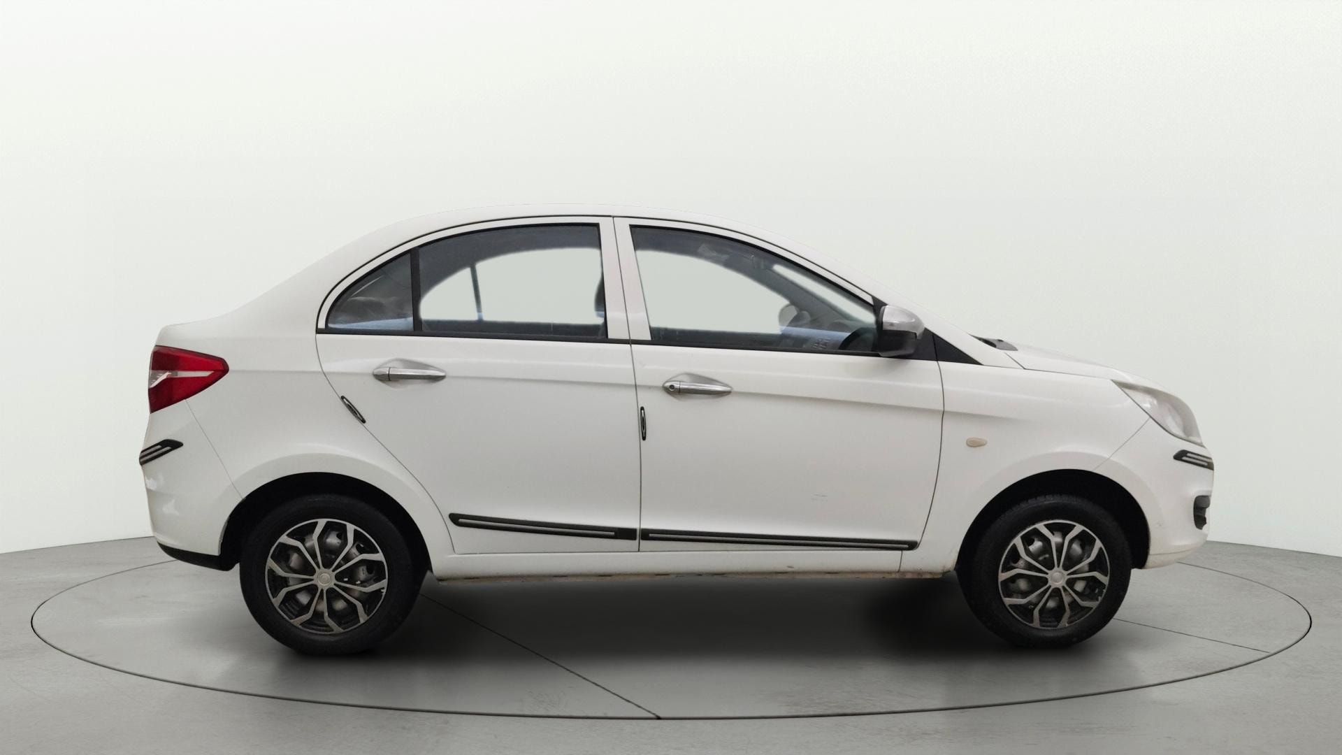 View 2020 Tata Zest XE Petrol Image 8 Used 2020 Tata Zest XE Petrol Image 8