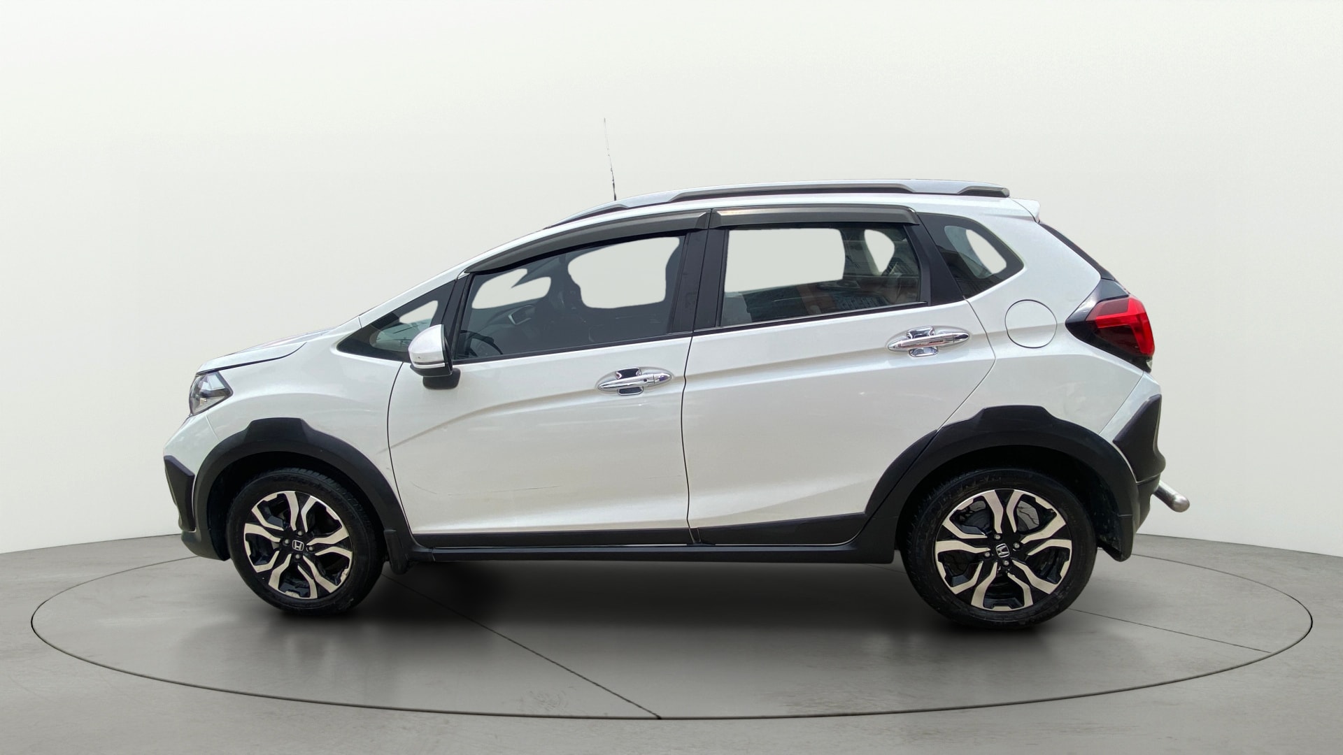 View 2021 Honda WR-V S MT Diesel Edge Edition Image 6 Used 2021 Honda WR-V S MT Diesel Edge Edition Image 6