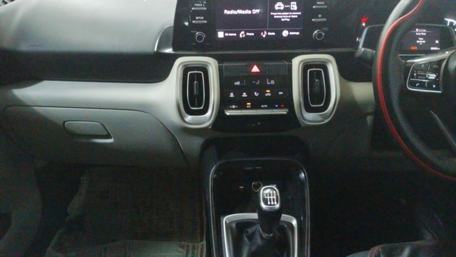 View Kia Sonet Image 18 Used Kia Sonet Image 18