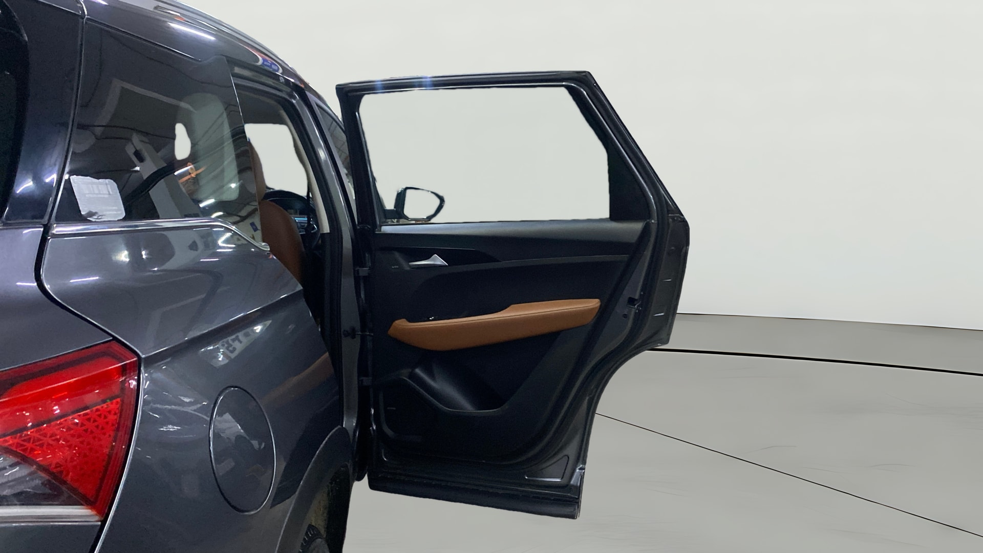 View 2022 MG Hector Plus Sharp CVT Petrol Image 6 Used 2022 MG Hector Plus Sharp CVT Petrol Image 6