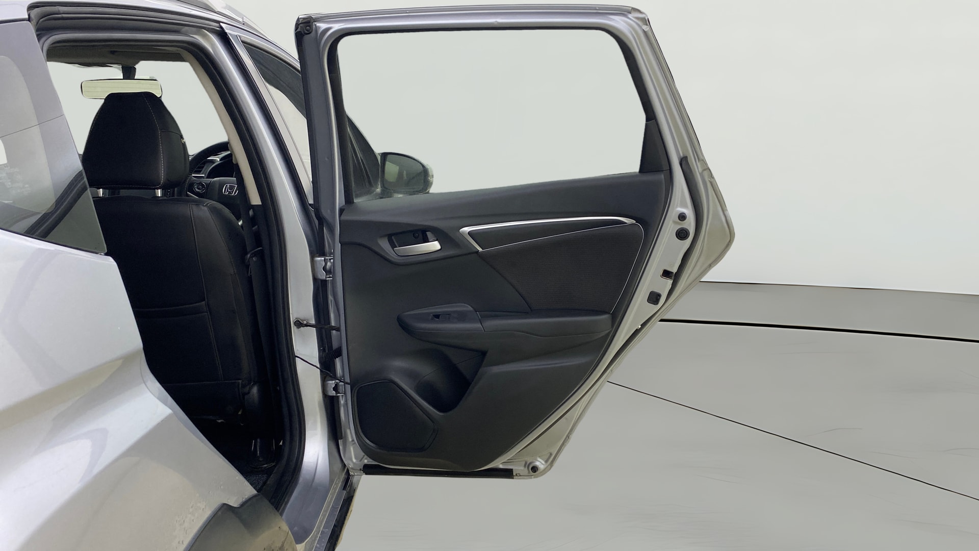 View 2022 Honda WR-V S MT Diesel Edge Edition Image 6 Used 2022 Honda WR-V S MT Diesel Edge Edition Image 6
