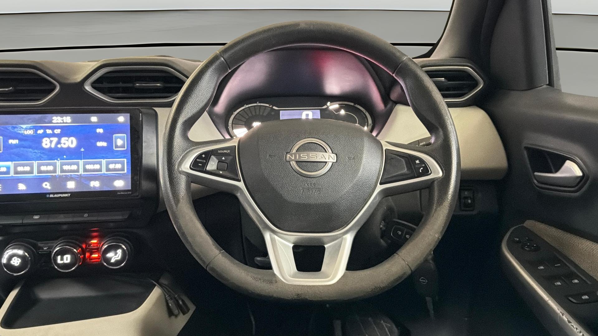 Used 2022 Nissan Magnite Used 2022 Nissan Magnite