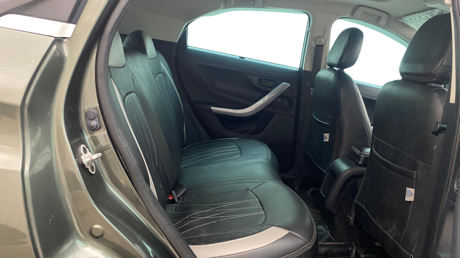 View 2022 Tata Nexon Revotron XE Image 30 Used 2022 Tata Nexon Revotron XE Image 30