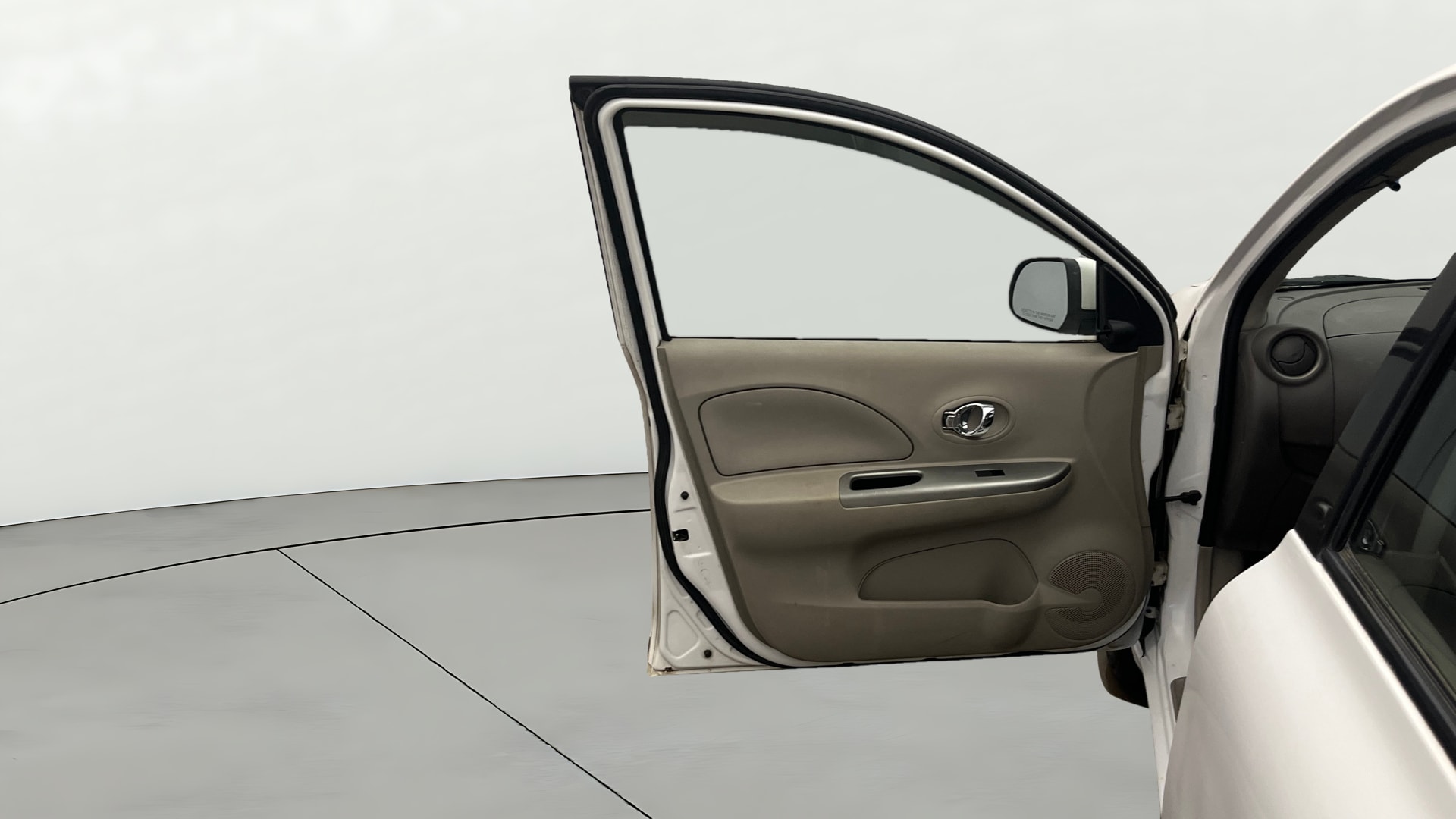 View 2015 Nissan Micra XL (CVT) Image 30 Used 2015 Nissan Micra XL (CVT) Image 30