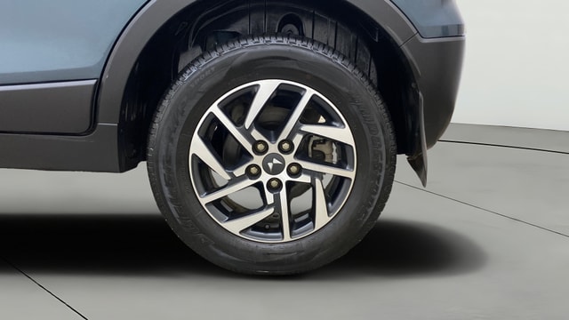 View Mahindra XUV300 Image 11 Used Mahindra XUV300 Image 11