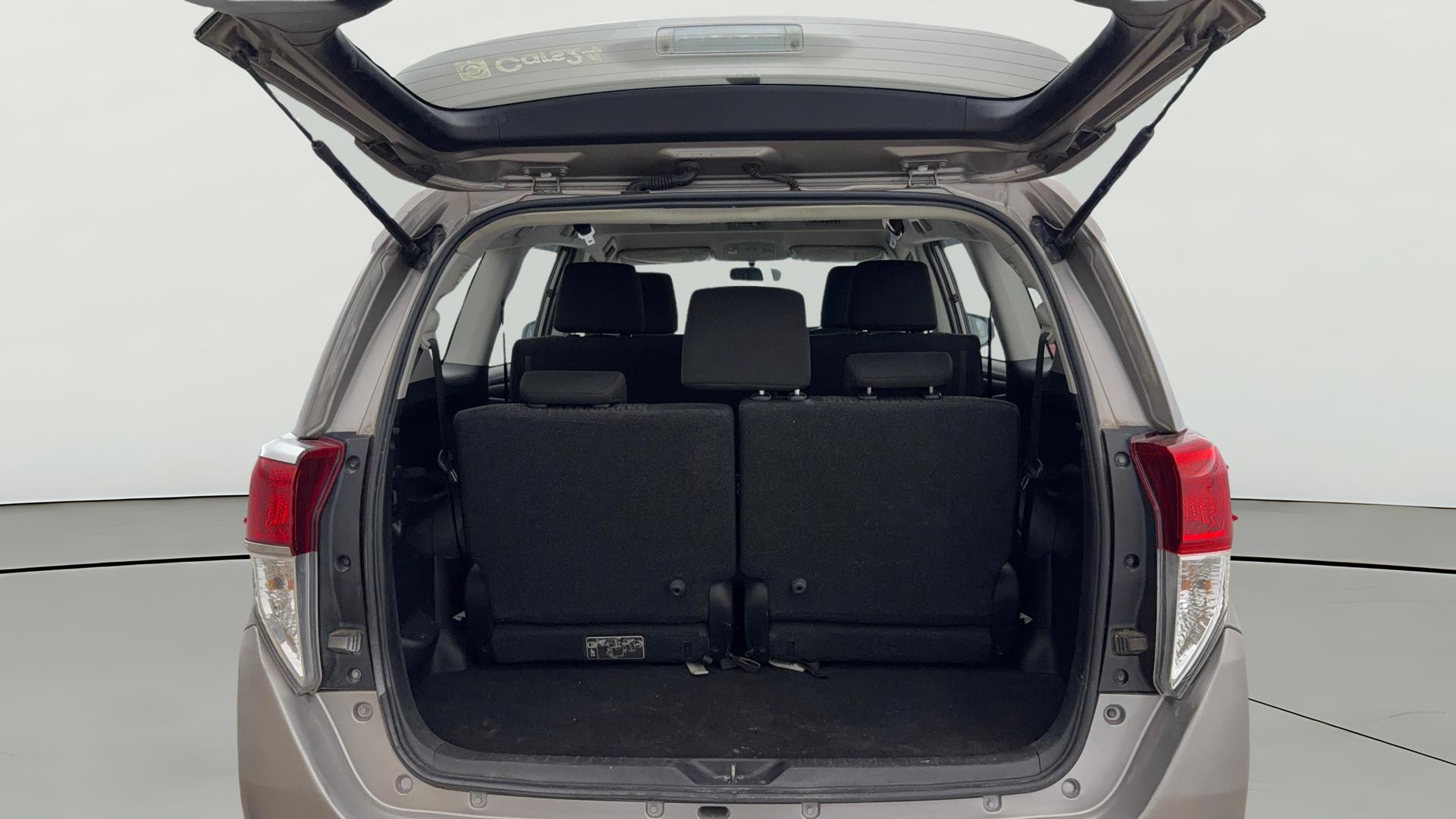 View 2019 Toyota Innova Crysta 2.7 GX AT 7-Seater BS IV Image 41 Used 2019 Toyota Innova Crysta 2.7 GX AT 7-Seater BS IV Image 41