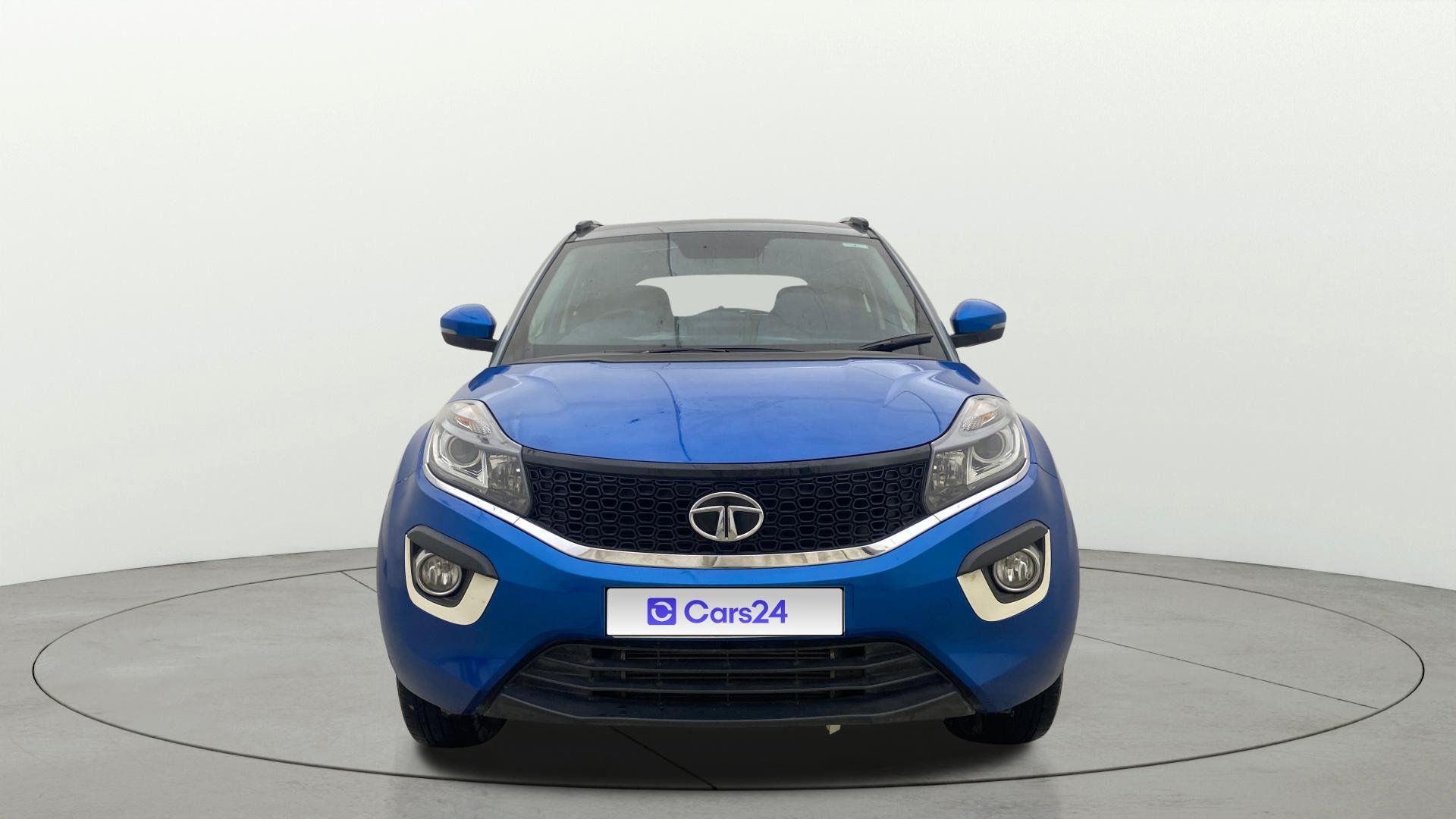 View 2017 Tata Nexon Revotron XE Image 1 Used 2017 Tata Nexon Revotron XE Image 1