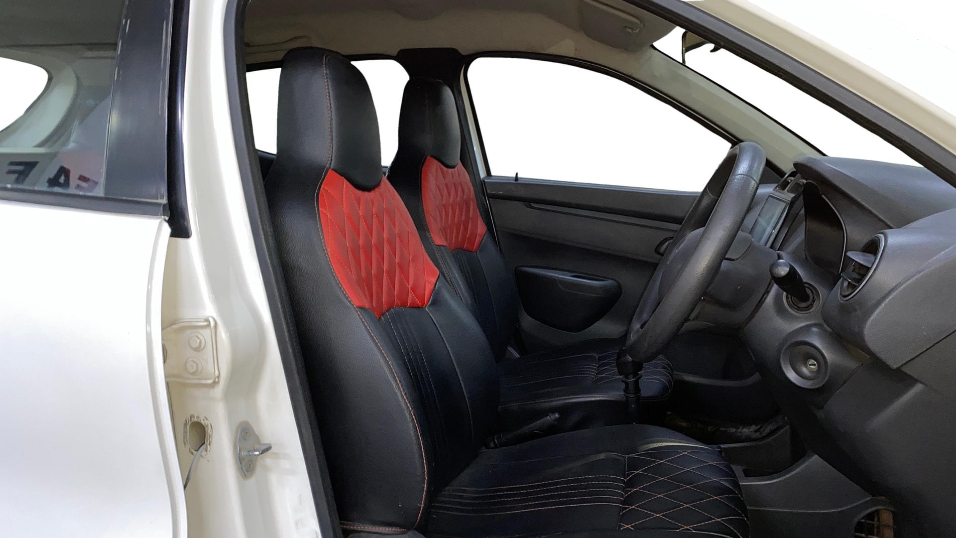 View 2018 Renault Kwid RXL Image 25 Used 2018 Renault Kwid RXL Image 25