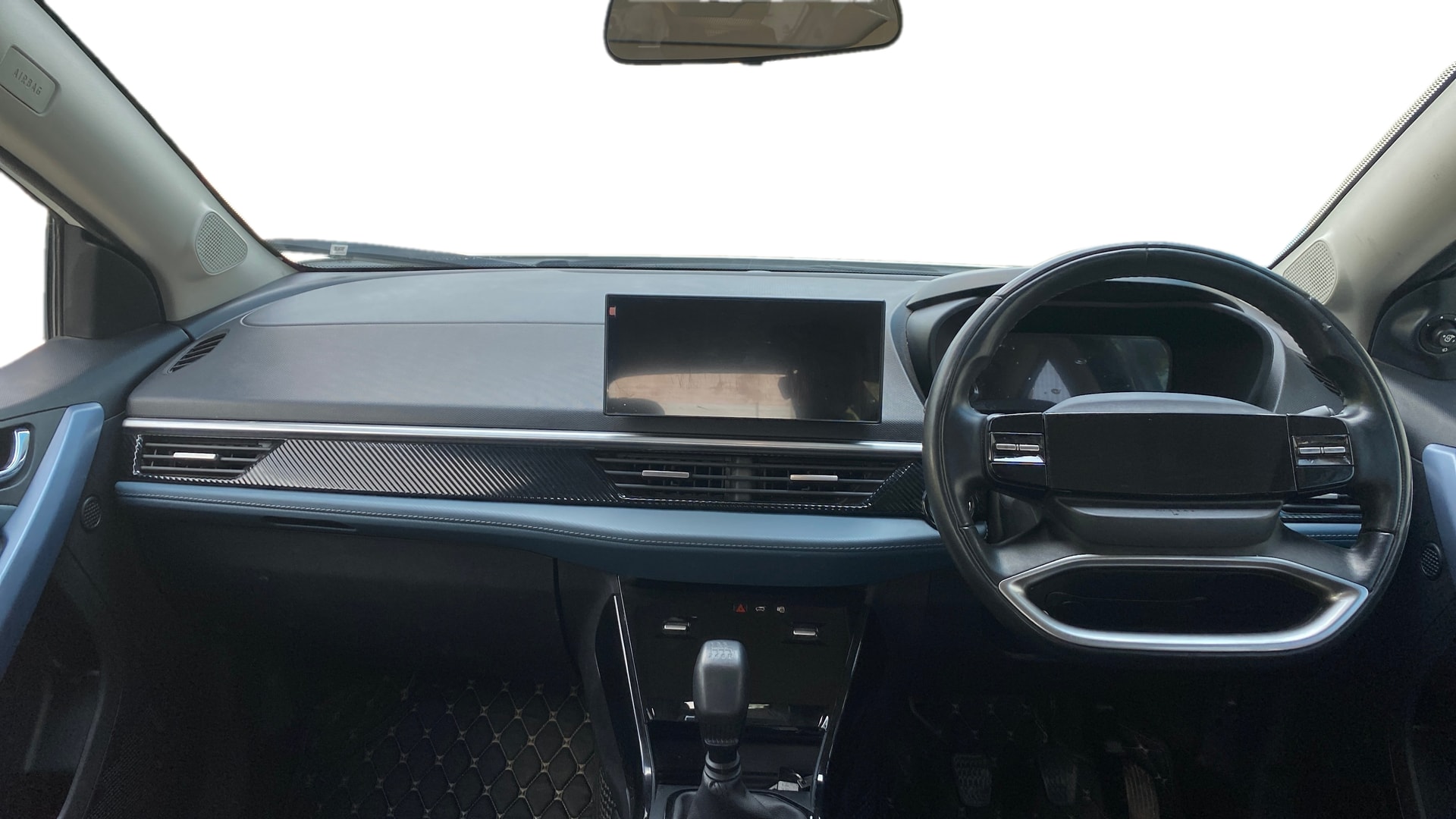 View 2024 Tata Curvv Smart 1.2 Revotron Petrol 6MT Image 15 Used 2024 Tata Curvv Smart 1.2 Revotron Petrol 6MT Image 15