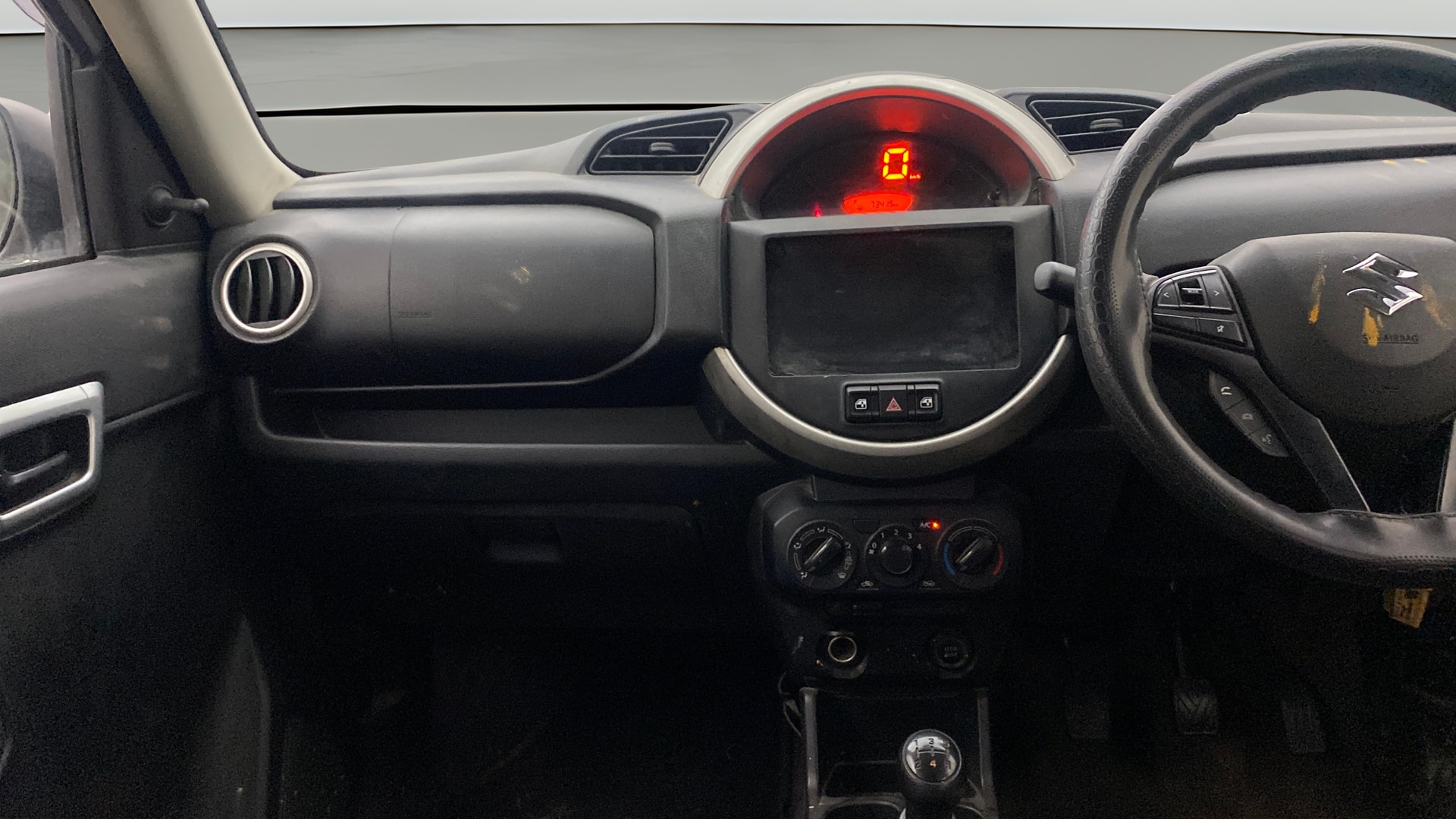 View 2020 Maruti Suzuki 1000 Base Variant Image 17 Used 2020 Maruti Suzuki 1000 Base Variant Image 17