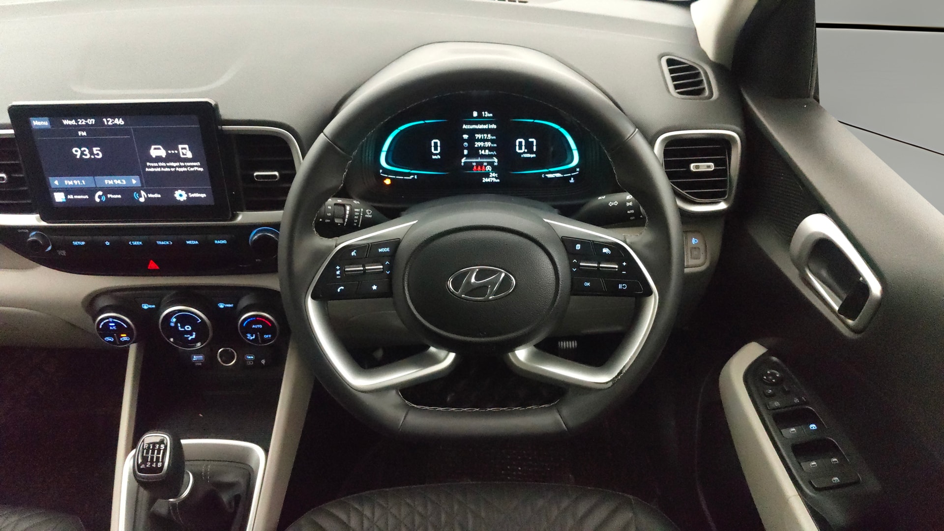 Used 2025 Hyundai Venue Used 2025 Hyundai Venue