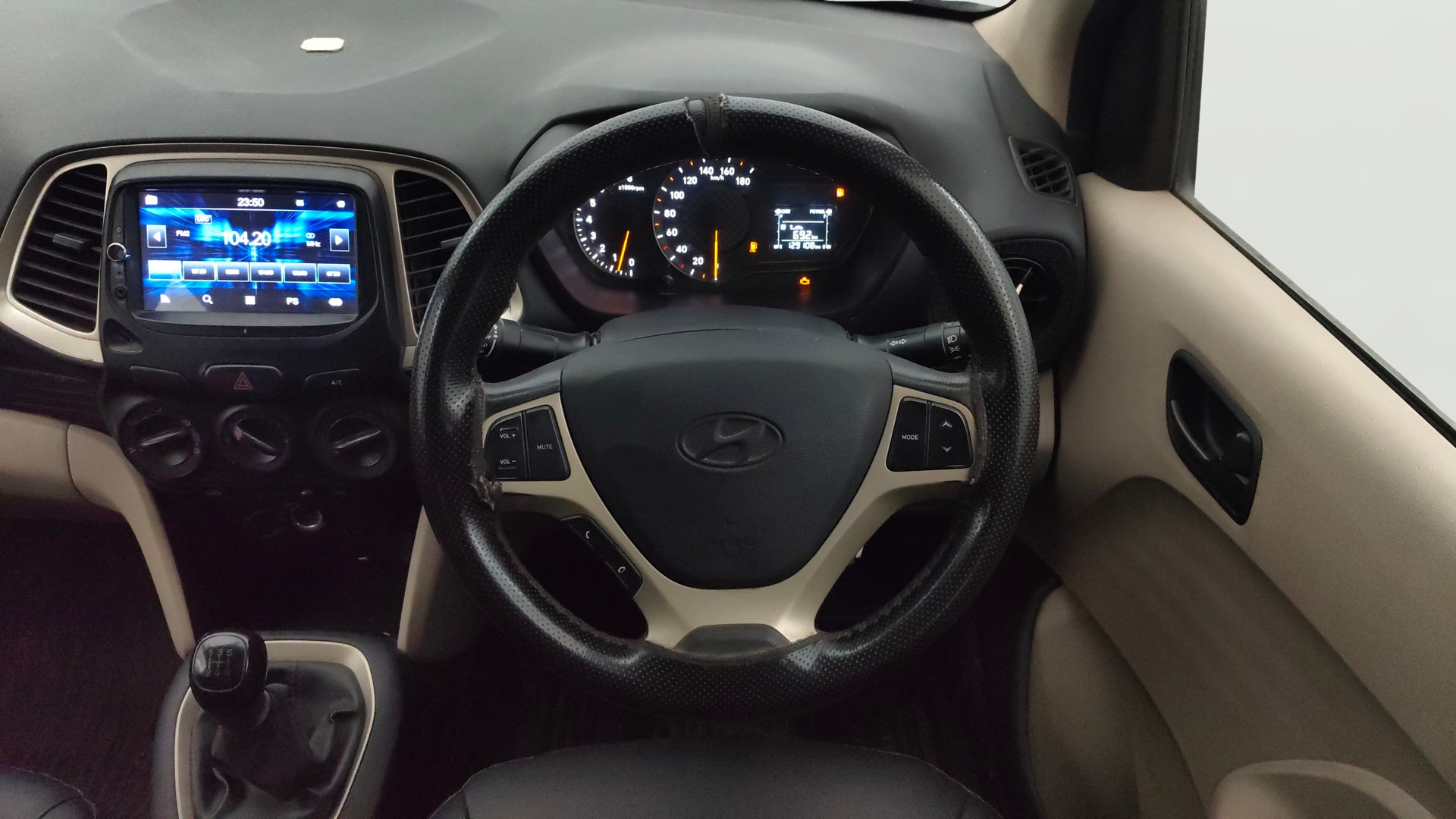 View 2022 Hyundai New Santro D-Lite Petrol Image 20 Used 2022 Hyundai New Santro D-Lite Petrol Image 20