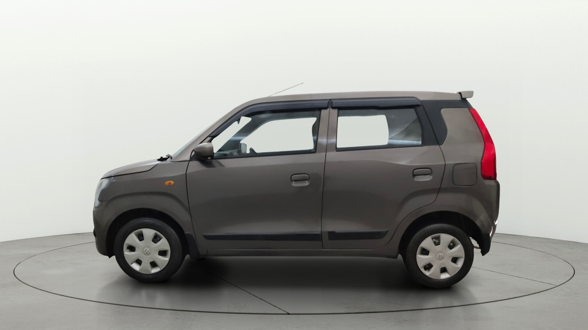 View 2019 Maruti Suzuki 1000 Base Variant Image 5 Used 2019 Maruti Suzuki 1000 Base Variant Image 5