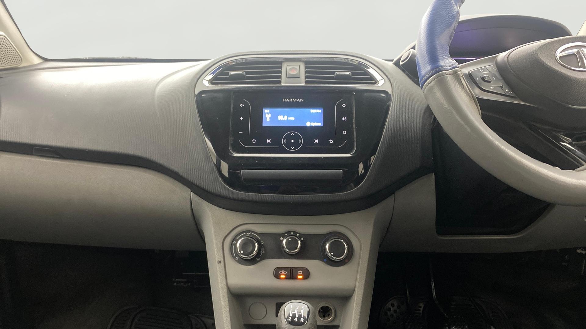 View 2022 Tata Tiago Revotorq XB Image 18 Used 2022 Tata Tiago Revotorq XB Image 18