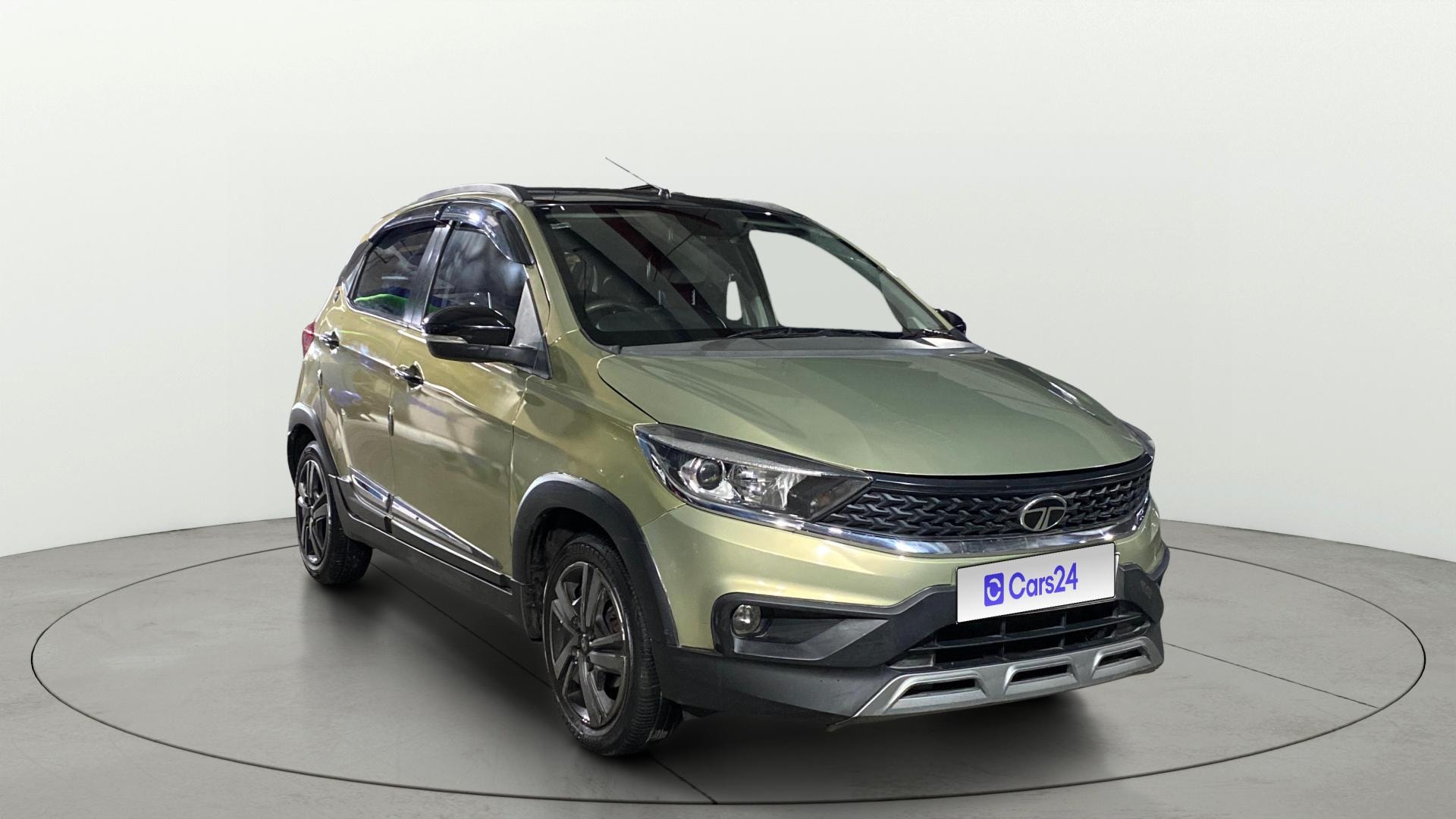 View 2024 Tata Tiago NRG XZ Revotron Image 38 Used 2024 Tata Tiago NRG XZ Revotron Image 38