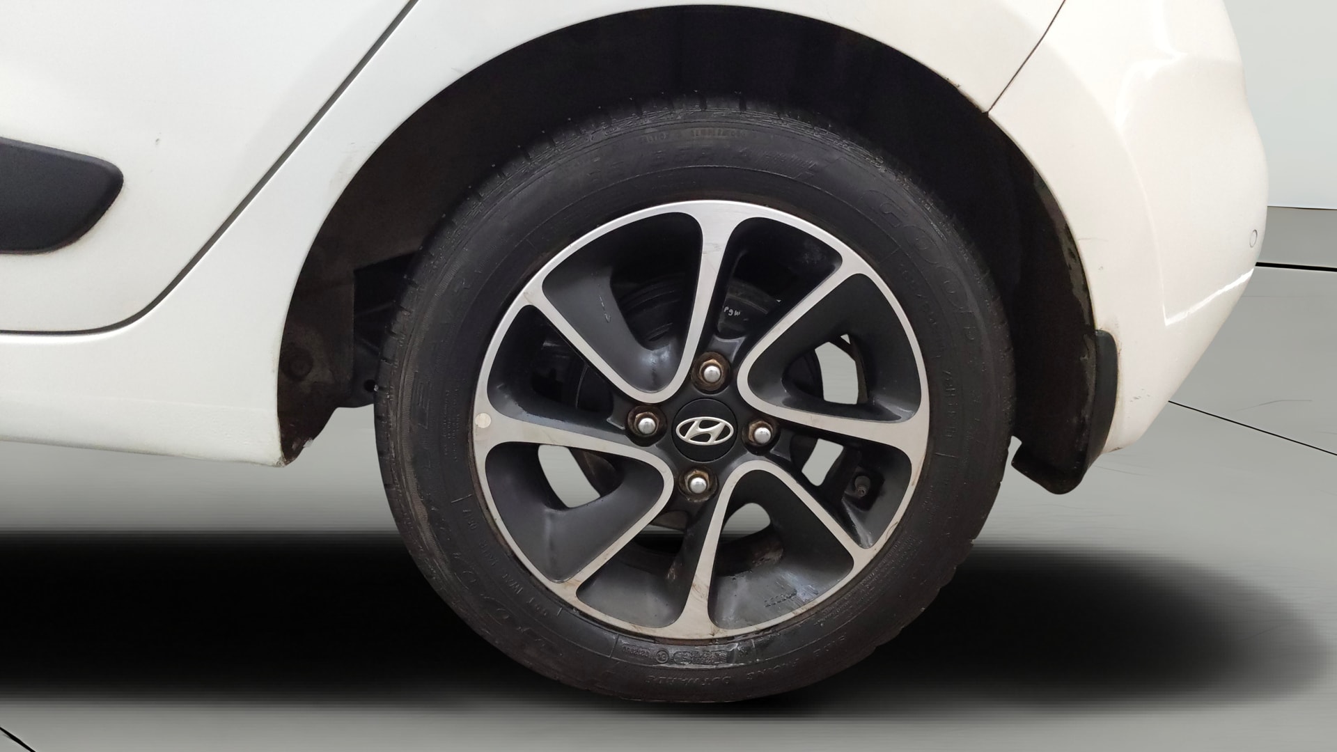Used 2019 Hyundai Grand i10 Used 2019 Hyundai Grand i10