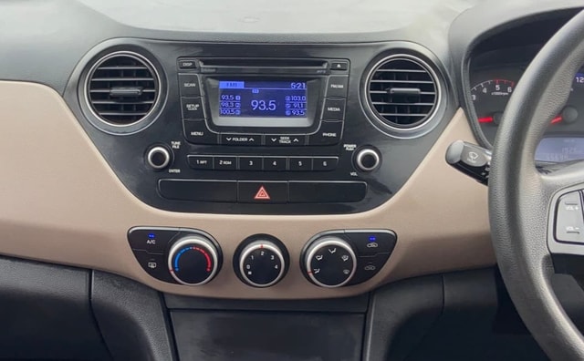 View Hyundai Xcent Image 17 Used Hyundai Xcent Image 17