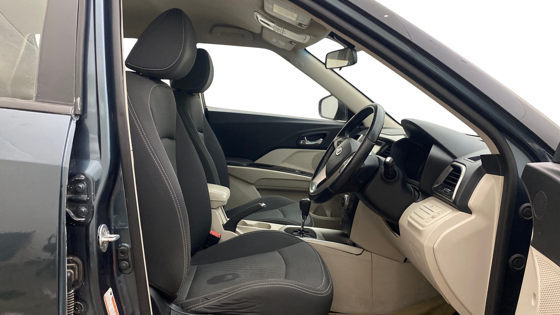 Used 2019 Mahindra XUV300 Used 2019 Mahindra XUV300