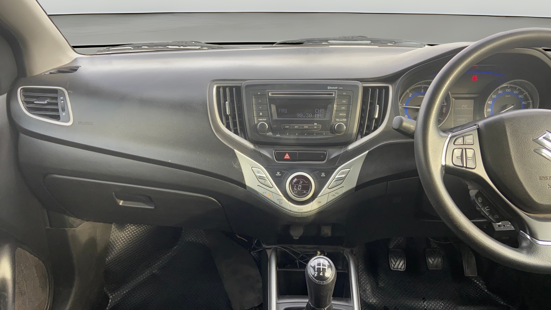 View 2018 Maruti Suzuki 1000 Base Variant Image 17 Used 2018 Maruti Suzuki 1000 Base Variant Image 17
