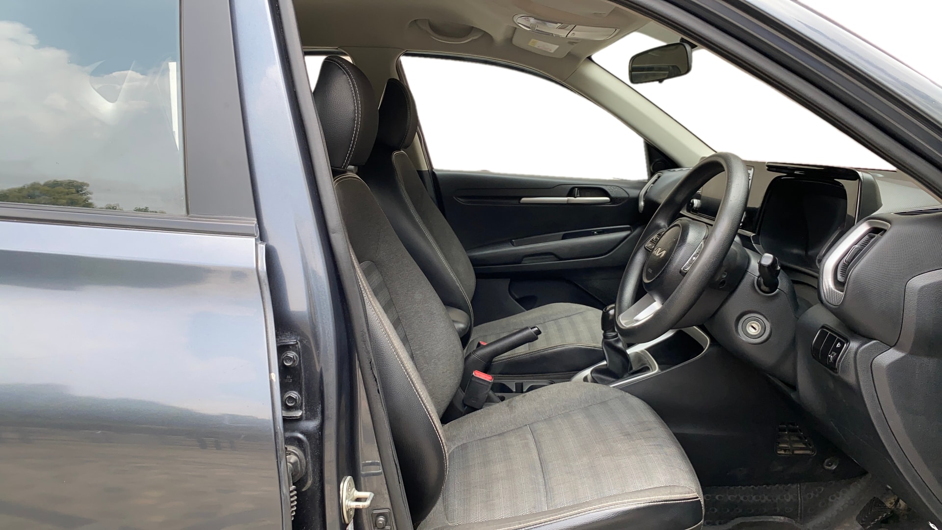 View 2022 Kia Sonet HTK Plus Petrol Image 18 Used 2022 Kia Sonet HTK Plus Petrol Image 18