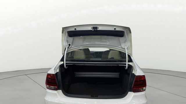 View Volkswagen Vento Image 16 Used Volkswagen Vento Image 16