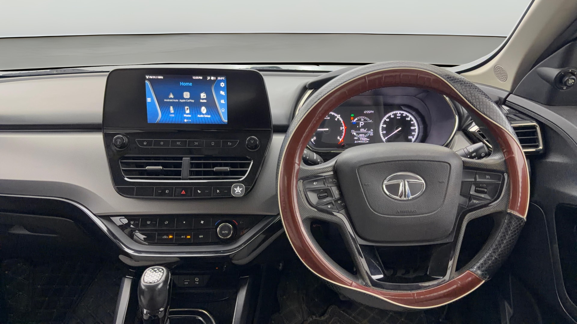 View 2022 Tata Harrier XE Image 21 Used 2022 Tata Harrier XE Image 21