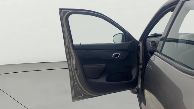 View Renault Kwid Image 31 Used Renault Kwid Image 31