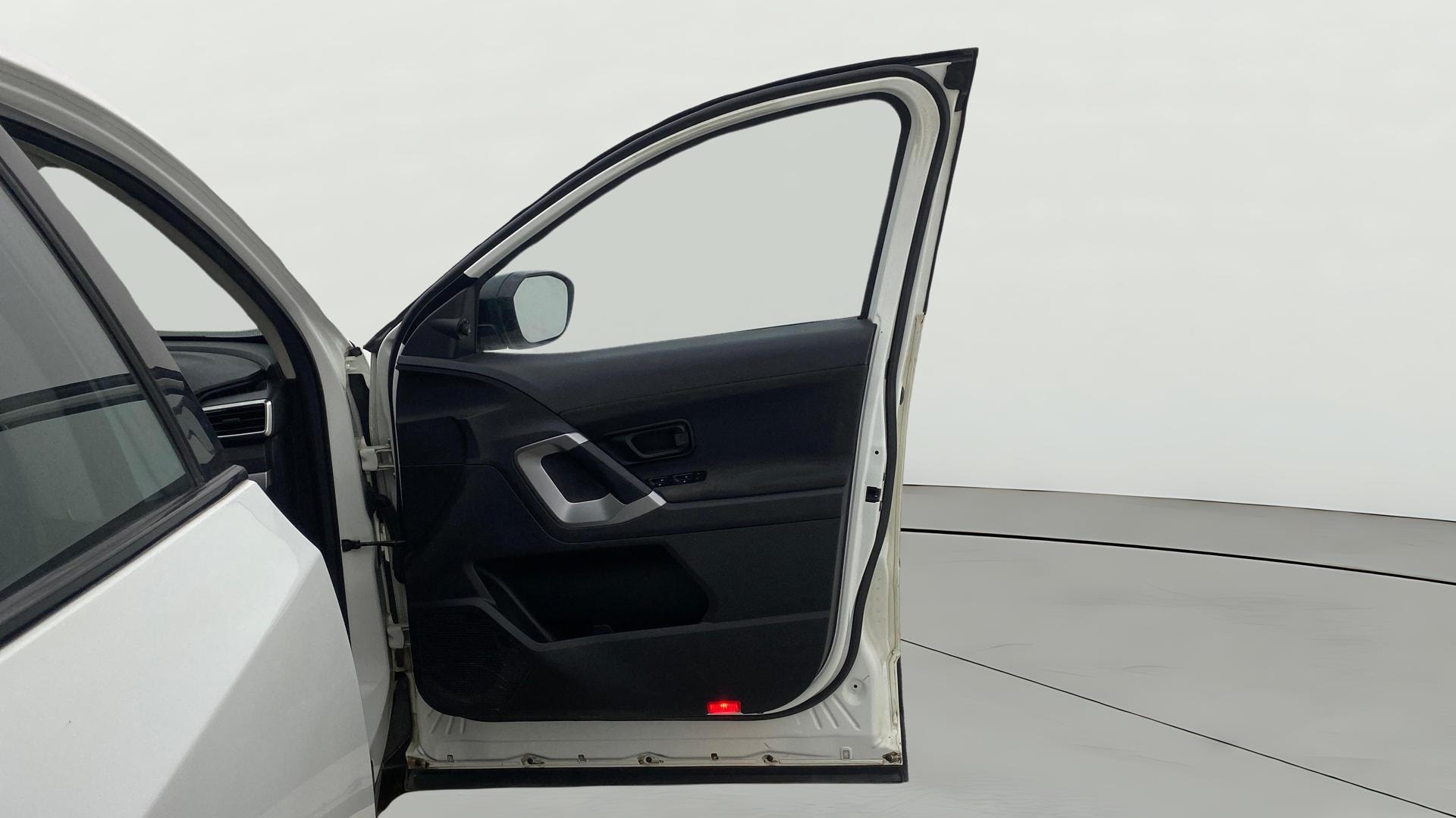 View 2021 Tata Harrier XE Image 44 Used 2021 Tata Harrier XE Image 44