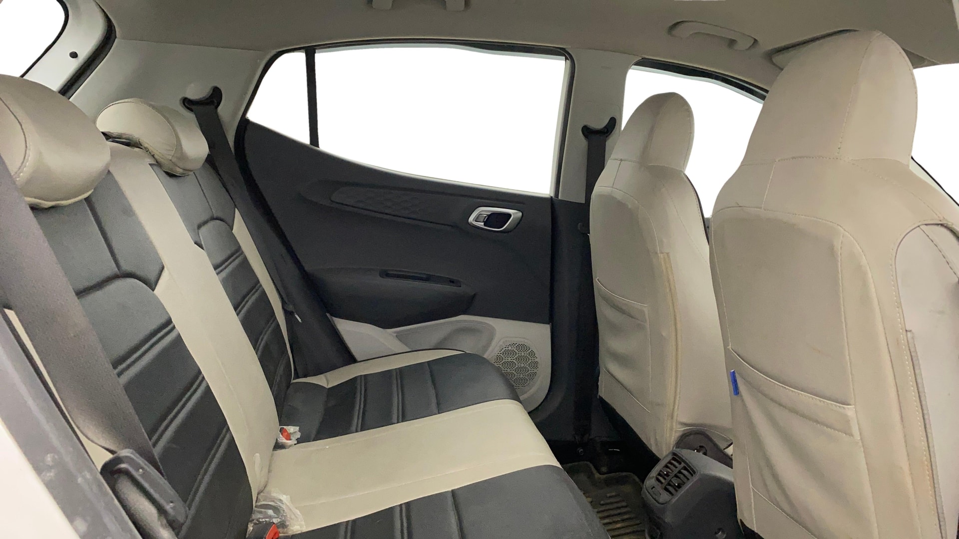 View 2024 Hyundai Grand i10 Nios Sportz CNG Image 29 Used 2024 Hyundai Grand i10 Nios Sportz CNG Image 29