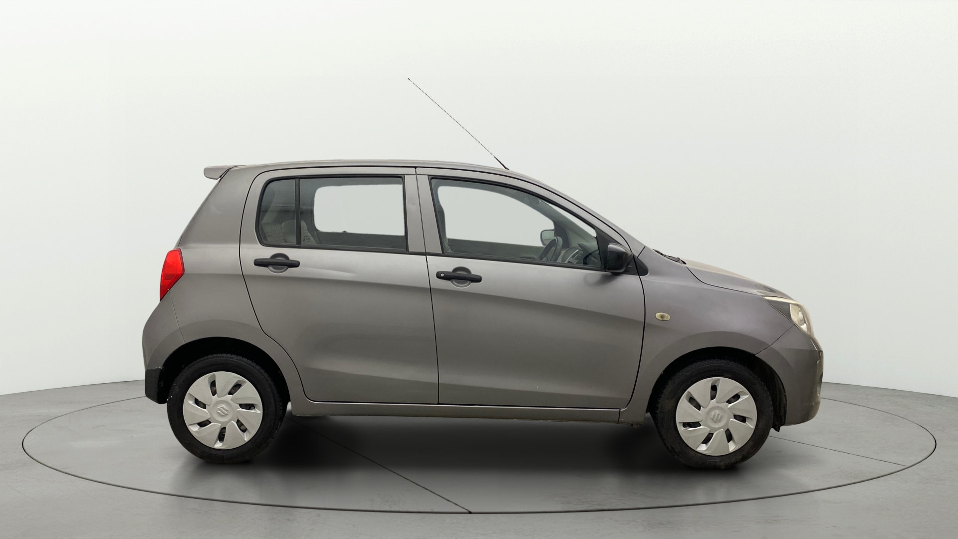View 2015 Maruti Suzuki 1000 Base Variant Image 8 Used 2015 Maruti Suzuki 1000 Base Variant Image 8
