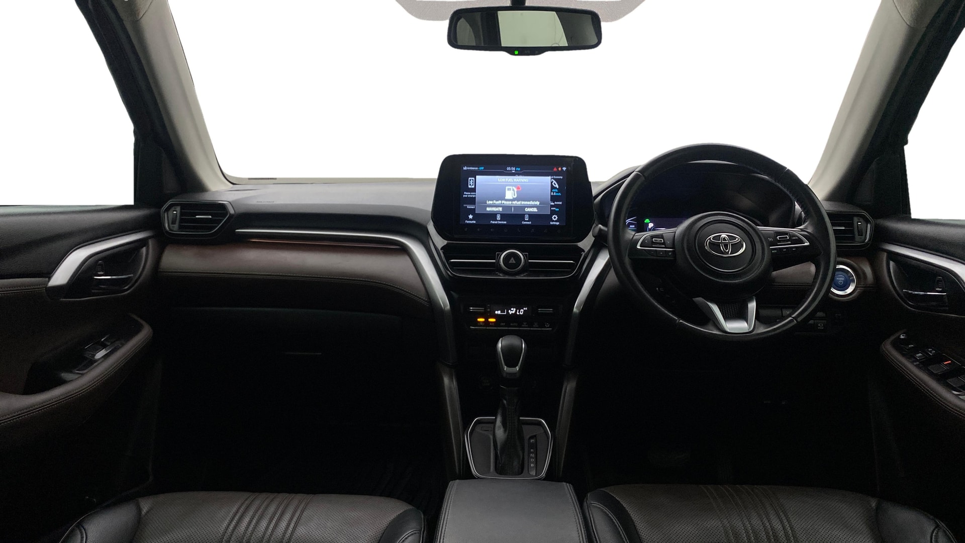 View 2023 Toyota Urban Cruiser Hyryder V e-Drive 2WD HYBRID Image 30 Used 2023 Toyota Urban Cruiser Hyryder V e-Drive 2WD HYBRID Image 30