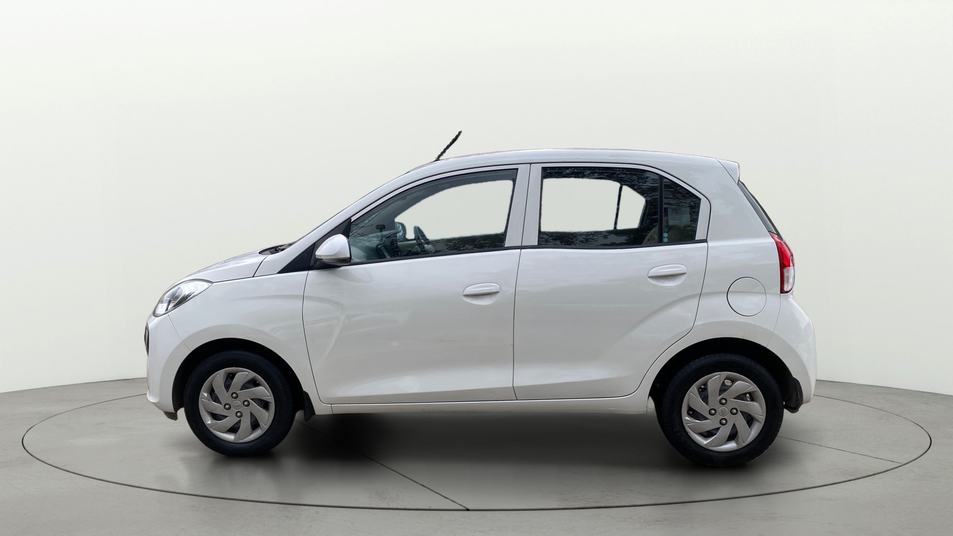 View 2020 Hyundai New Santro Sportz AMT Image 5 Used 2020 Hyundai New Santro Sportz AMT Image 5