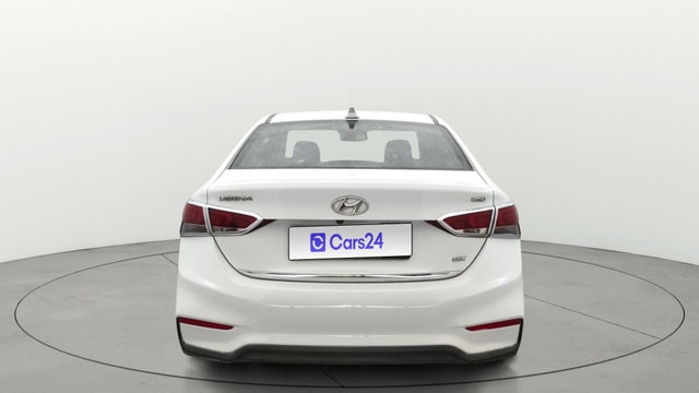 View Hyundai Verna Image 38 Used Hyundai Verna Image 38