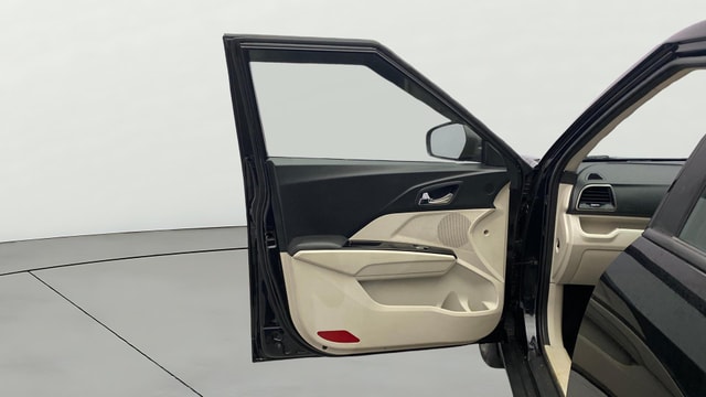 View Mahindra XUV300 Image 39 Used Mahindra XUV300 Image 39