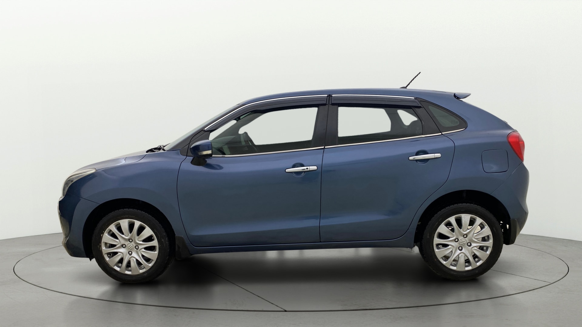 View 2018 Maruti Suzuki 1000 Base Variant Image 5 Used 2018 Maruti Suzuki 1000 Base Variant Image 5