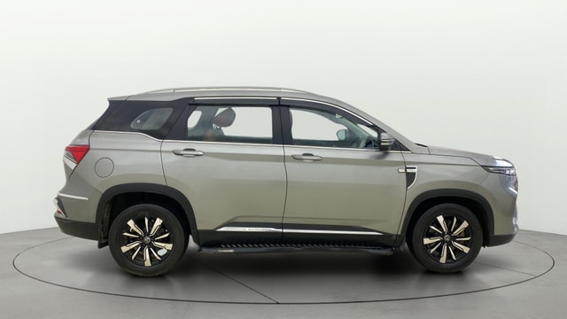 View MG Hector Plus Image 8 Used MG Hector Plus Image 8
