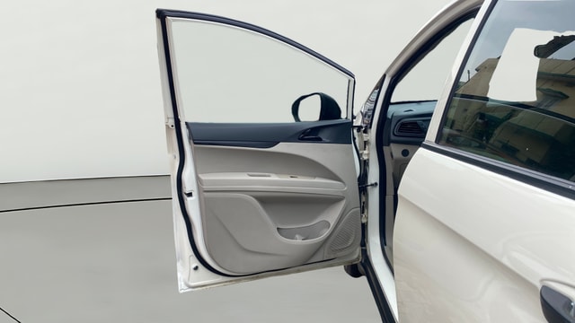 View Mahindra Marazzo Image 31 Used Mahindra Marazzo Image 31