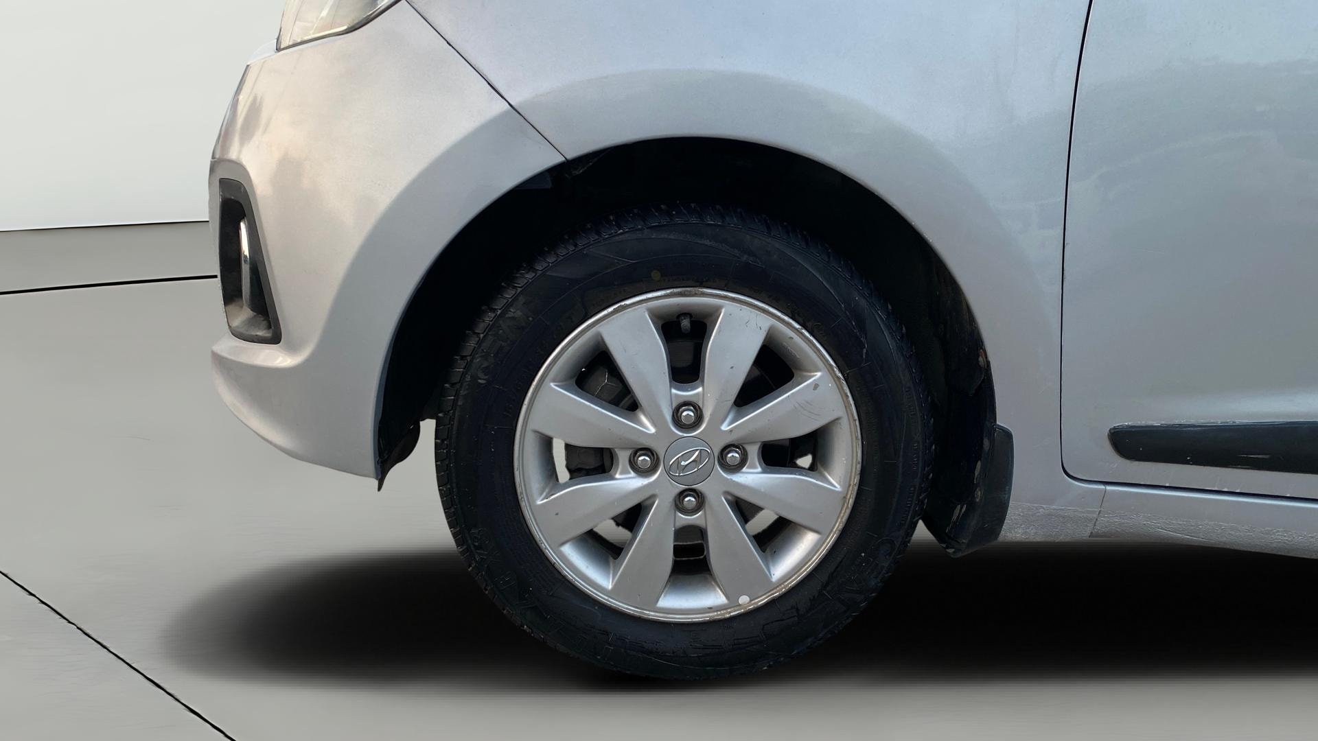 View 2014 Hyundai Xcent E Petrol Image 32 Used 2014 Hyundai Xcent E Petrol Image 32