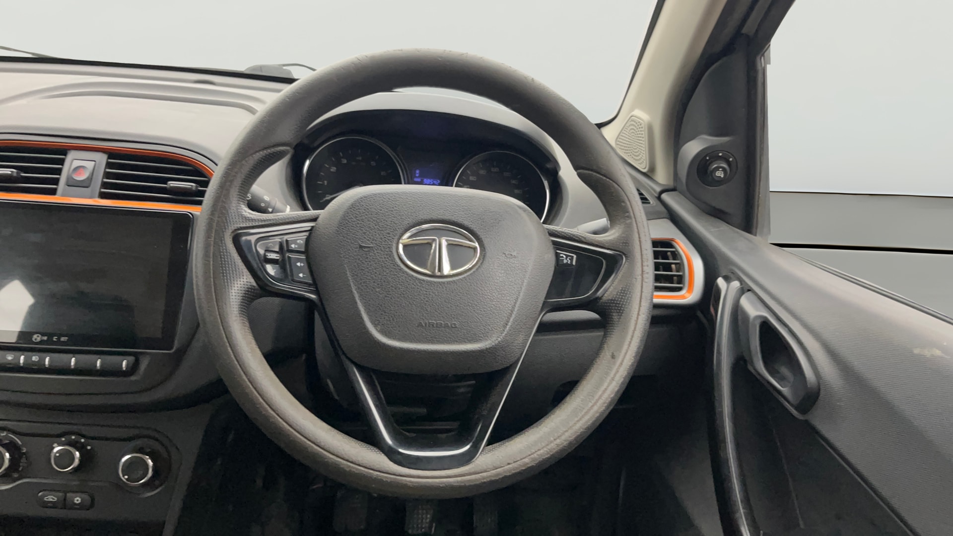 Used 2018 Tata Tiago NRG Used 2018 Tata Tiago NRG